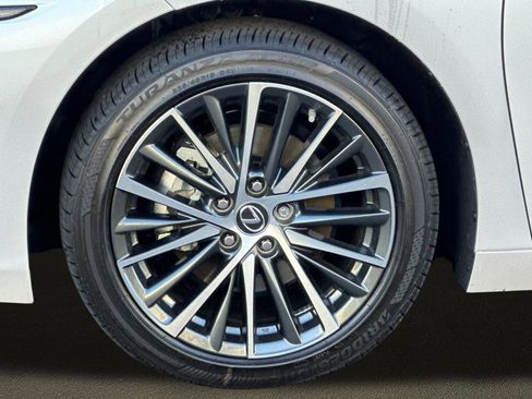 New 2025 Lexus ES 350 w/ Premium Package image 11