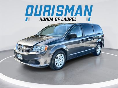 Used 2019 Dodge Grand Caravan SE w/ UConnect Hands-Free Group