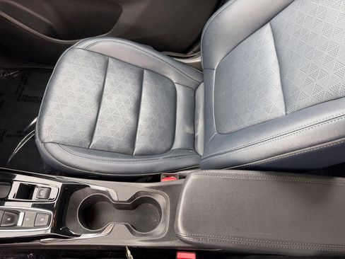 Used 2023 Chevrolet Bolt EUV LT w/ Convenience Package image 14