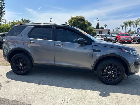 Used 2016 Land Rover Discovery Sport SE AWD/4WD image 7