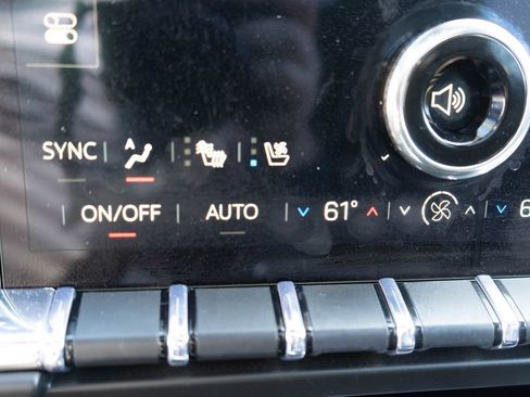 Used 2026 GMC Yukon Denali Ultimate AWD/4WD image 25