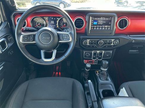 Used 2021 Jeep Wrangler Unlimited Rubicon w/ Cold Weather Group image 8