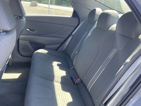 Certified 2022 Hyundai Elantra SEL w/ Convenience Package FWD image 15
