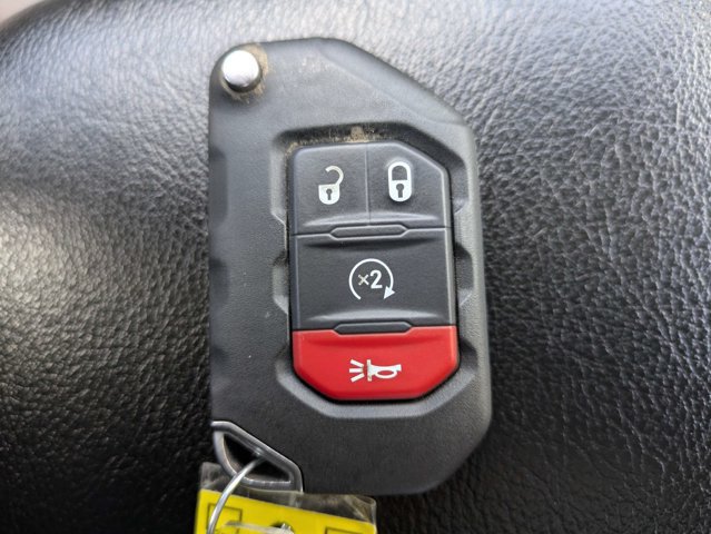 Used 2022 Jeep Gladiator Sport AWD/4WD image 30