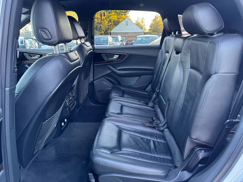 Used 2018 Audi Q7 3.0T Premium Plus w/ Premium Plus Package image 12