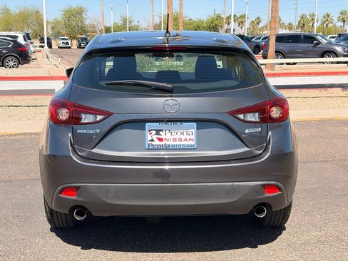Used 2016 MAZDA MAZDA3 i Sport FWD image 5