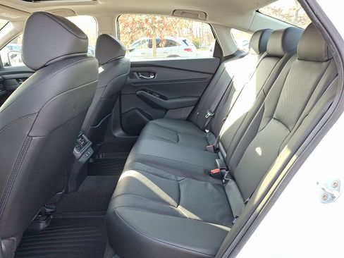 Used 2023 Honda Accord Touring image 10