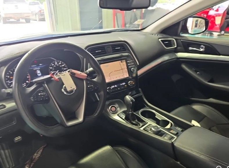Used 2019 Nissan Maxima 3.5 SV w/ Floor Mat Group FWD image 8