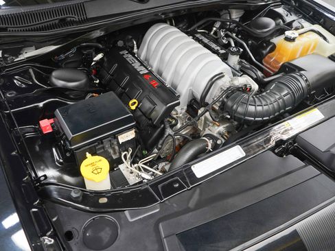 Used 2008 Dodge Challenger SRT8 RWD image 31