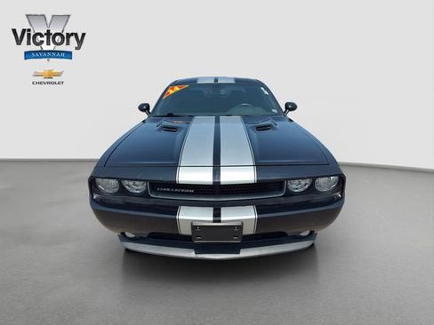 Used 2014 Dodge Challenger SXT Plus RWD image 2