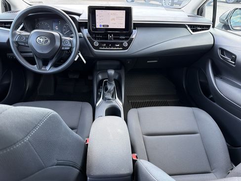 Certified 2025 Toyota Corolla LE FWD image 4