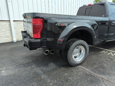 Used 2021 Ford F350 Platinum image 5