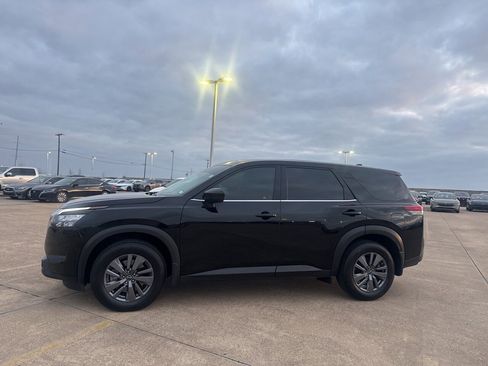 Certified 2024 Nissan Pathfinder S w/ Cargo Package image 11