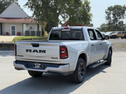 Used 2025 RAM 1500 Big Horn AWD/4WD image 7