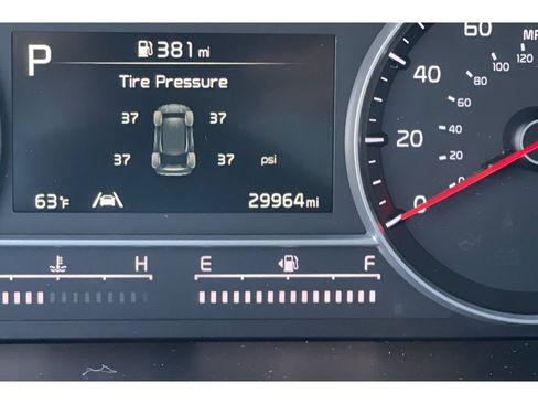 Used 2022 Kia Sorento EX w/ Panoramic Sunroof Package image 42