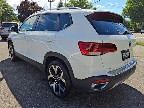 Used 2023 Volkswagen Taos SEL AWD/4WD image 4