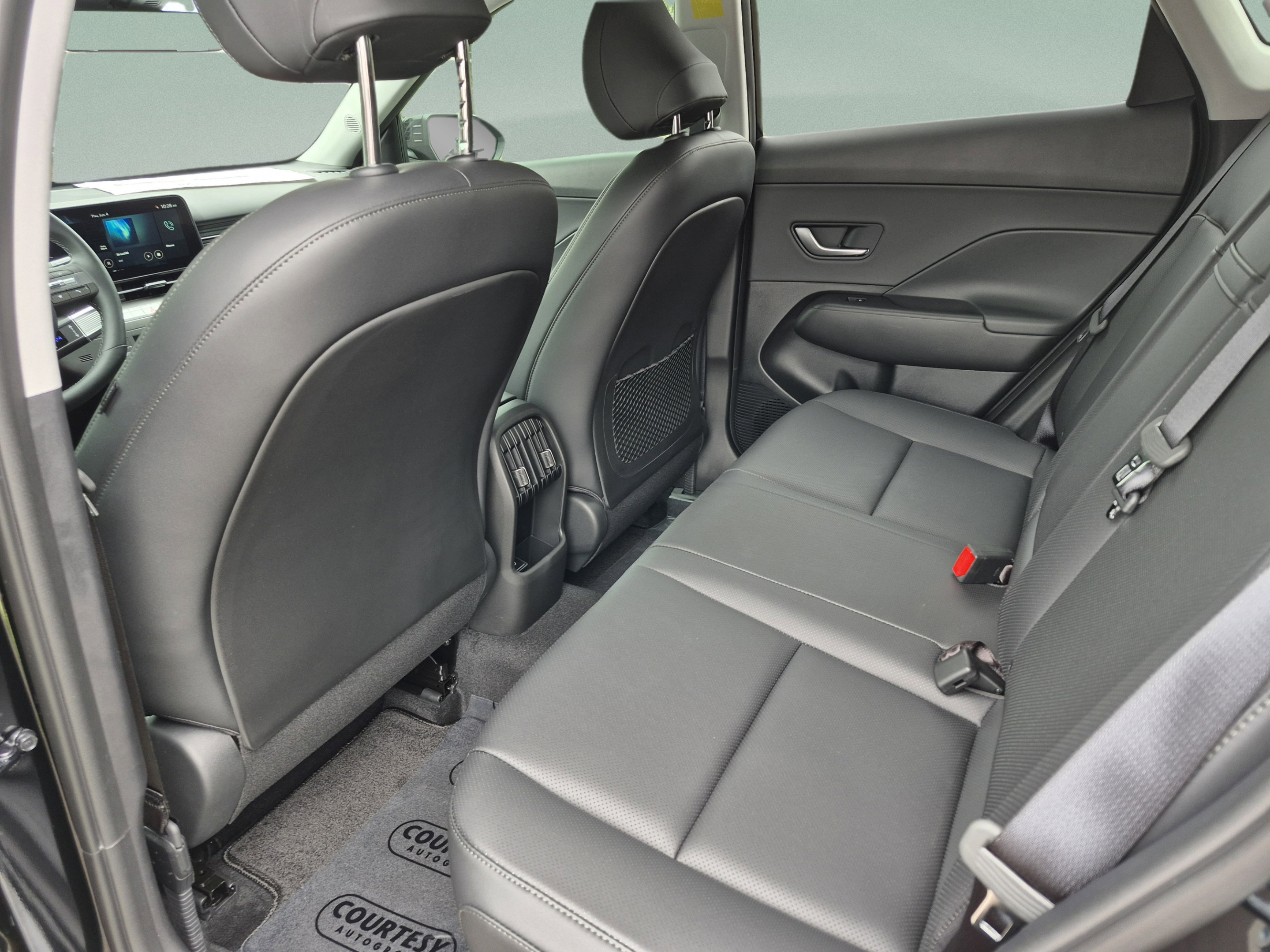 New 2026 Hyundai Kona Limited FWD image 16