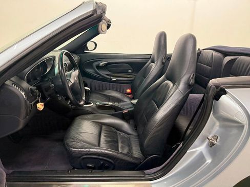 Used 2003 Porsche 911 Carrera 4 image 38