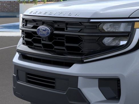 New 2026 Ford Expedition Active image 17