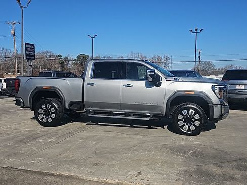 New 2026 GMC Sierra 3500 Denali w/ Denali Reserve Package image 2