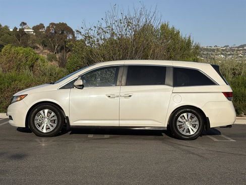 Used 2016 Honda Odyssey EX-L image 3
