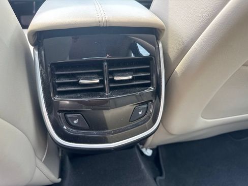 Used 2019 Cadillac XTS Luxury w/ Driver Awareness Package FWD image 16