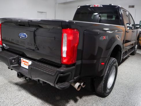 Used 2023 Ford F350 XLT AWD/4WD image 7