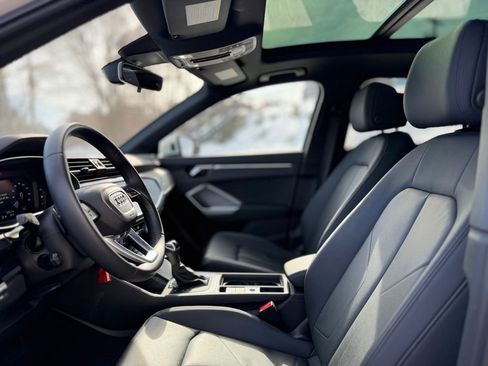 Used 2025 Audi Q3 2.0T Premium image 14