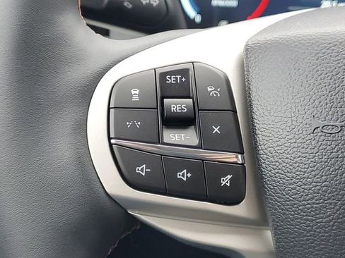 New 2026 Ford Explorer Active w/ Active Comfort Package image 16