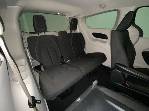 Used 2021 Chrysler Voyager LX w/ Cold Weather Group FWD image 22