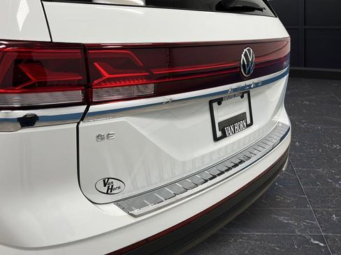 Used 2024 Volkswagen Atlas SE FWD image 33