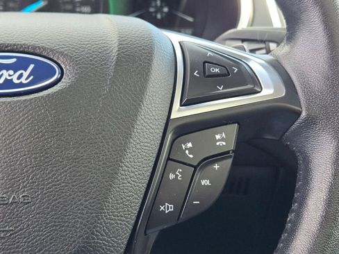 Used 2018 Ford Edge Titanium w/ Equipment Group 301A AWD/4WD image 42
