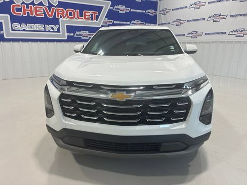 Used 2026 Chevrolet Equinox LT AWD/4WD image 8