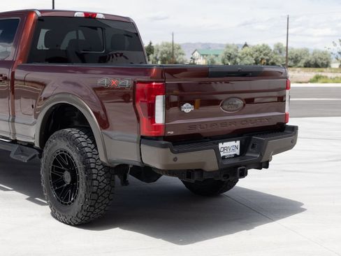 Used 2017 Ford F350 King Ranch w/ King Ranch Ultimate Package AWD/4WD image 10