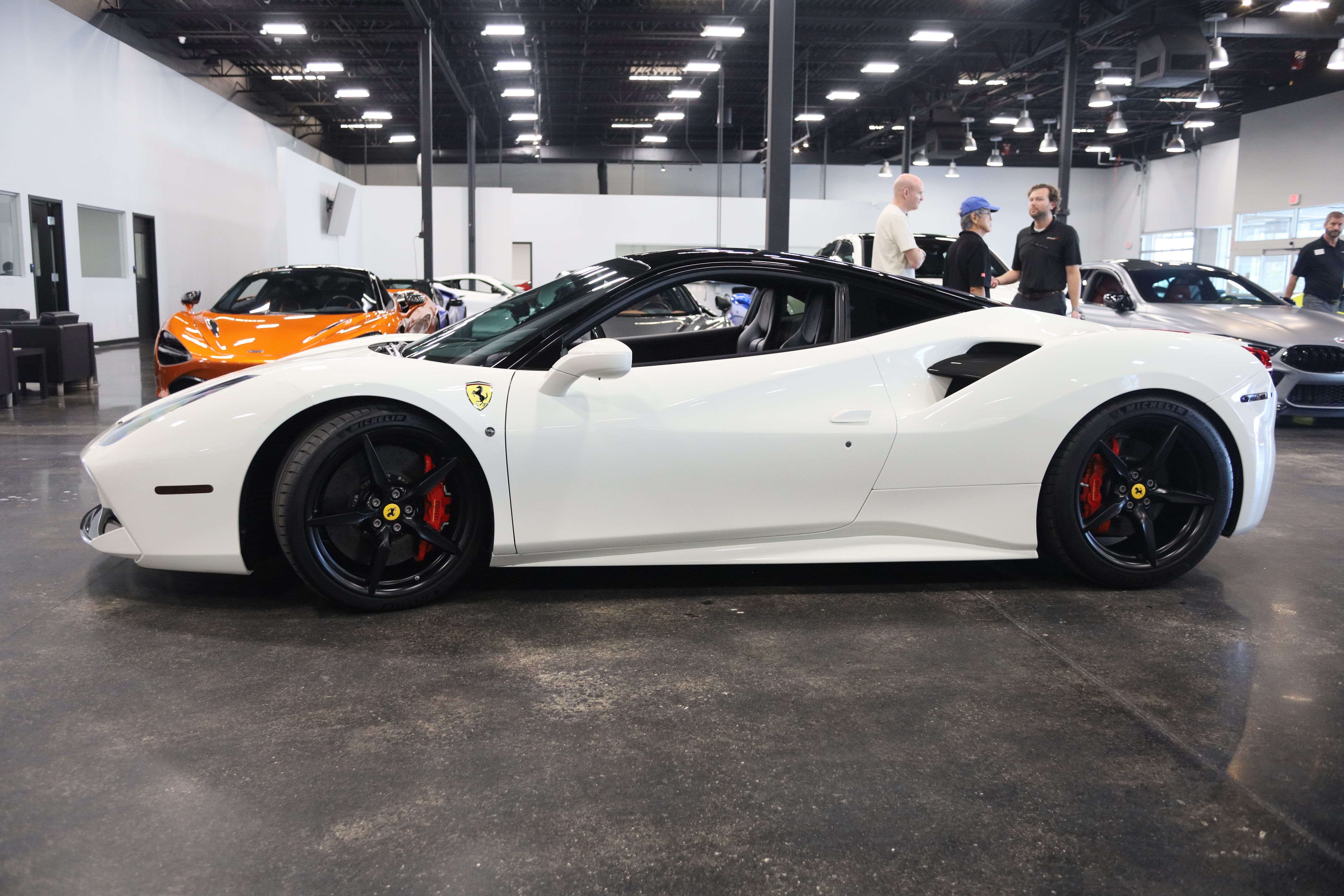 Used 2016 Ferrari 488 GTB RWD image 10