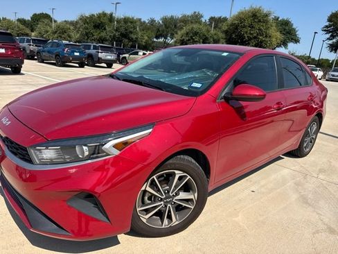 Used 2023 Kia Forte LXS FWD image 6
