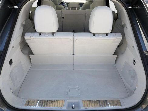 Used 2023 Mercedes-Benz EQS 450+ SUV image 6
