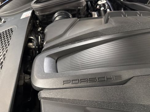 Used 2024 Porsche Macan S image 36