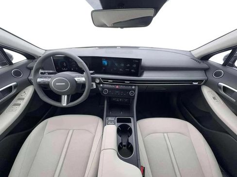 New 2026 Hyundai Sonata SEL AWD/4WD image 13