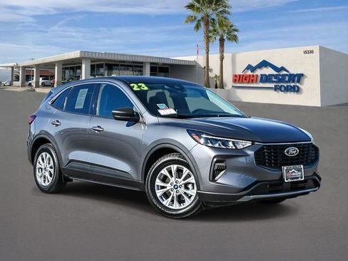 Used 2023 Ford Escape Active image 1