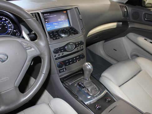 Used 2012 INFINITI G37 Journey w/ Premium Pkg RWD image 16