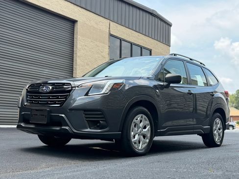 Used 2023 Subaru Forester AWD/4WD image 41