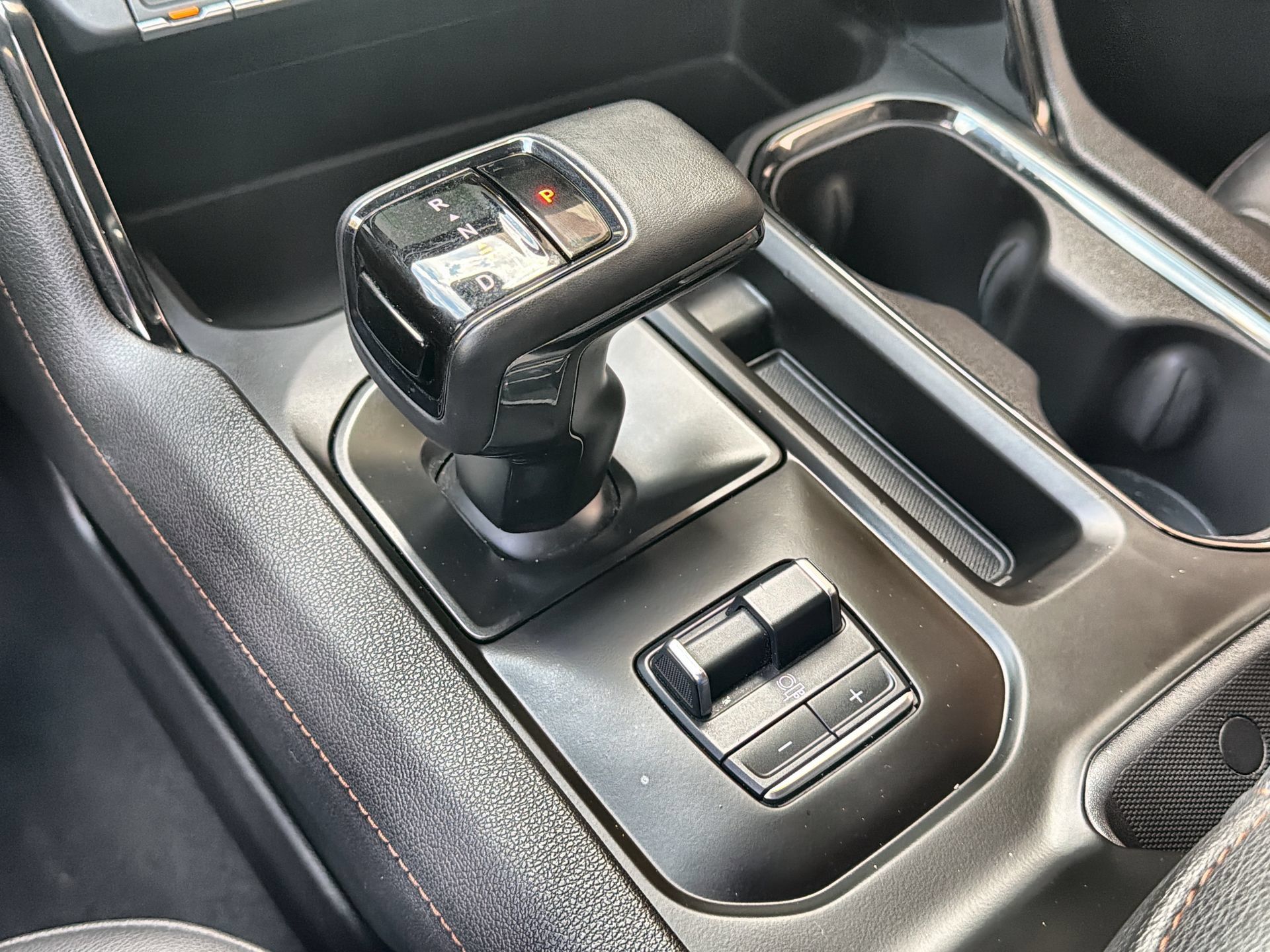 Used 2025 GMC Sierra 1500 AT4 w/ AT4 Premium Package AWD/4WD image 20