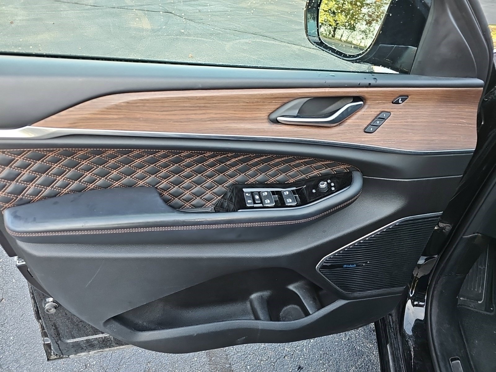 Used 2022 Jeep Grand Cherokee Summit AWD/4WD image 19