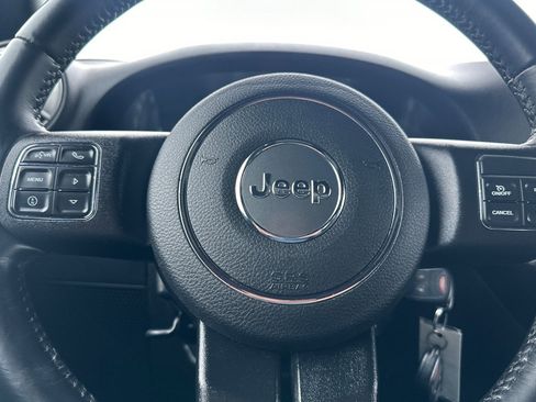 Used 2017 Jeep Wrangler Unlimited Sahara w/ Connectivity Group image 21