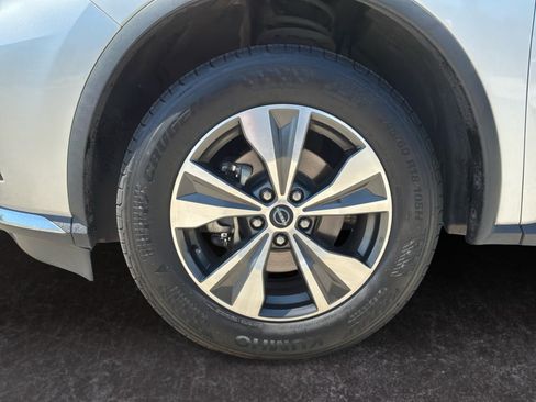 Used 2023 Nissan Murano SV AWD/4WD image 9