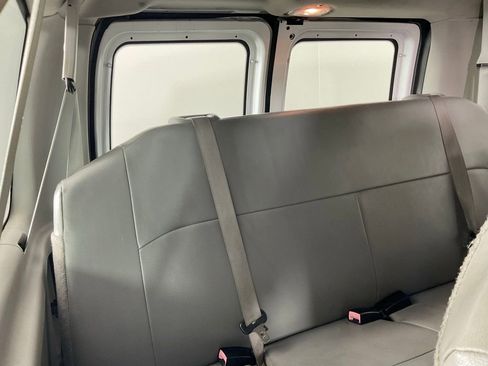 Used 2014 Ford E-350 and Econoline 350 XL w/ Power Windows & Locks Group RWD image 18