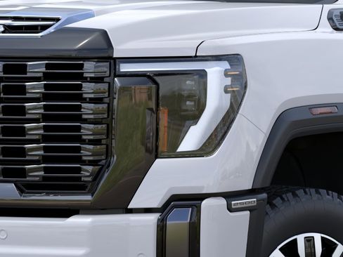New 2026 GMC Sierra 2500 Denali Ultimate AWD/4WD image 34