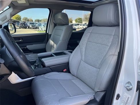 Used 2024 Toyota Tundra Limited image 27