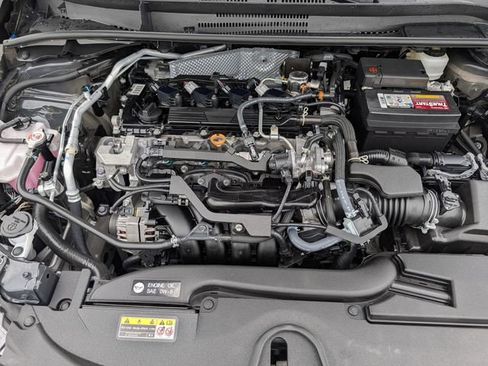 Used 2025 Toyota Corolla LE FWD image 33